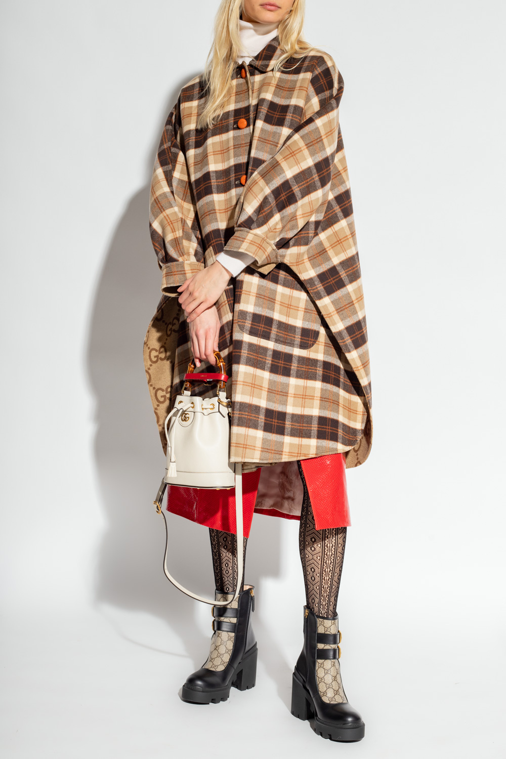コート GIOVI FW24 Wool and cashmere poncho (P2410VOTU 4 BISCOTTO) Giovi Pellicce Ponchos − Sale: up to −60% | Stylight